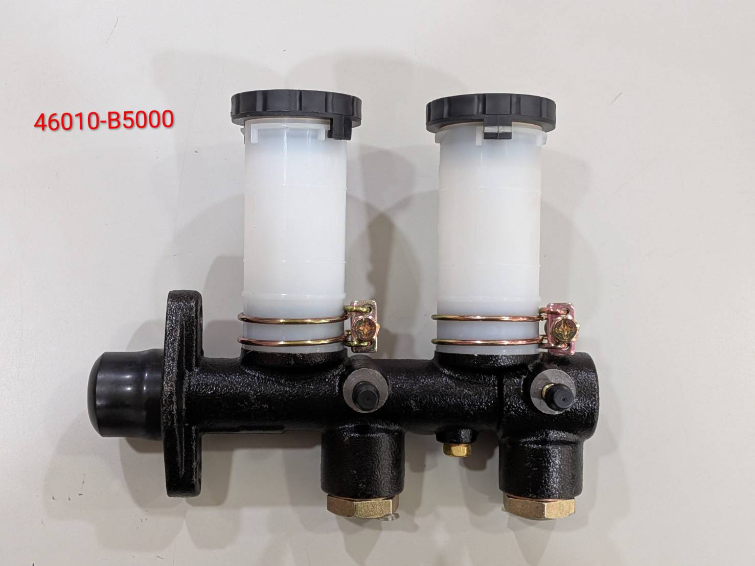 BRAKE MASTER CYLINDER ASSEMBLY BRAKE MASTER CYLINDER ASSEMBLY